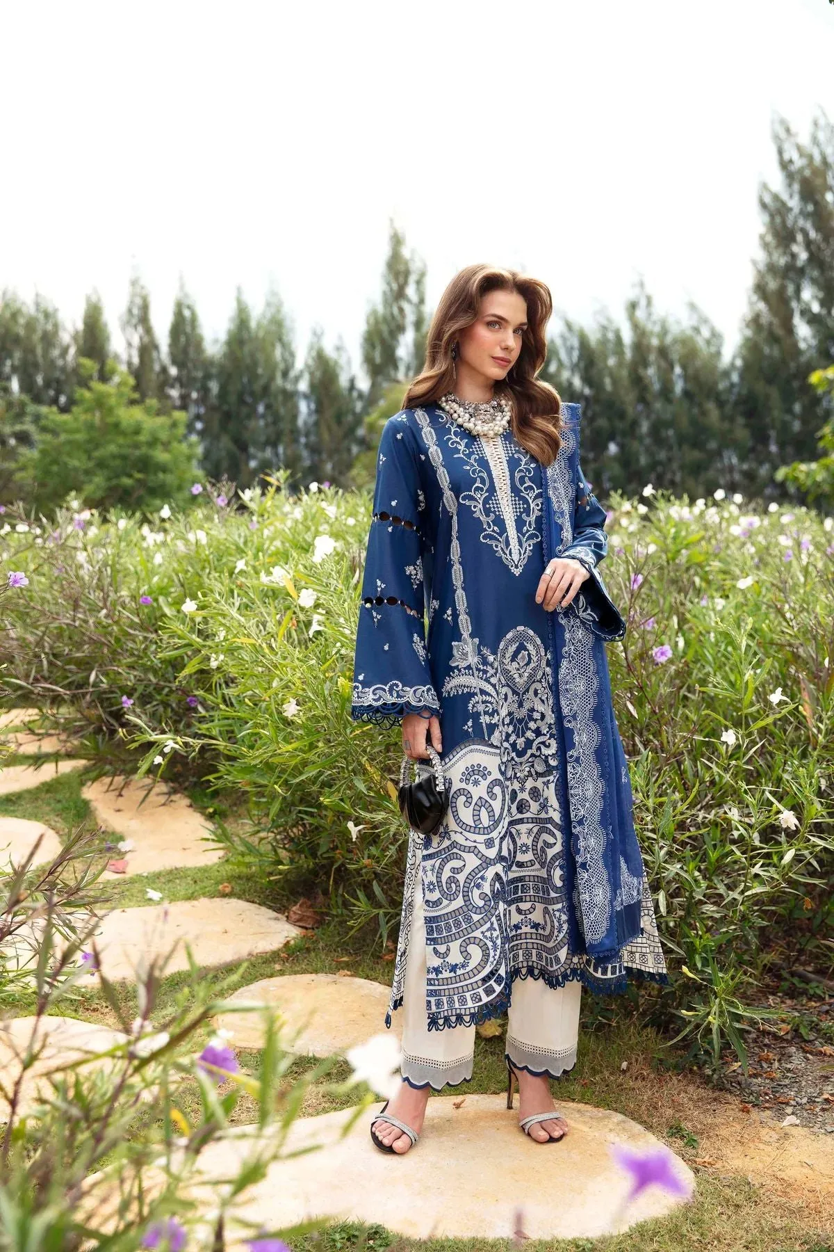SABLE LUXURY READY TO WEAR LAWN 24 AFINA 09